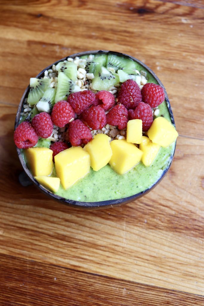 Blenders & Bowls Green Smoothie Bowl Recipe - Austin Woman Magazine