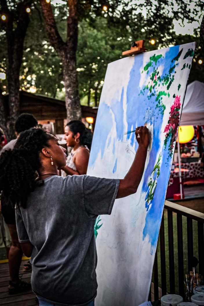 austin-woman-vlvfest-live-painting-raasin-in-the-sun